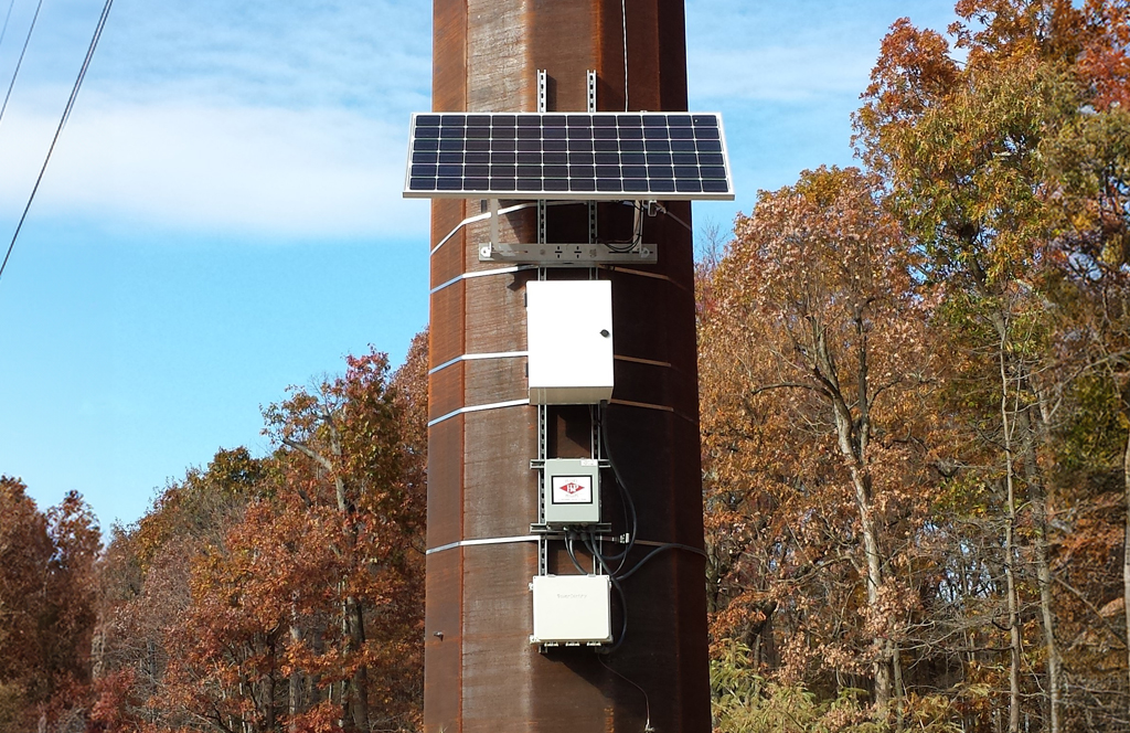Solar power for tower obstruction lighting